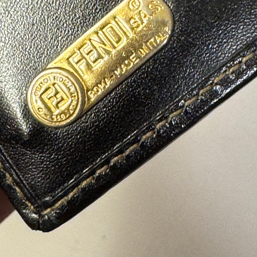 Fendi Mans Elegant Black and Tan bifold wallet - Picture 13 of 16